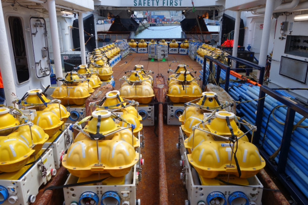 Ocean Bottom Electro Magnetic instruments on the RV Tangaroa